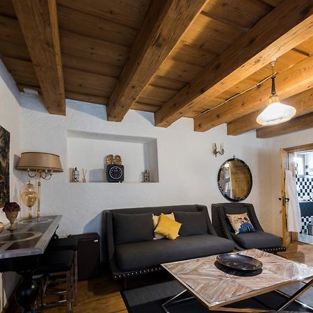 Aparthotel Casa Veche Braşov Habitación foto