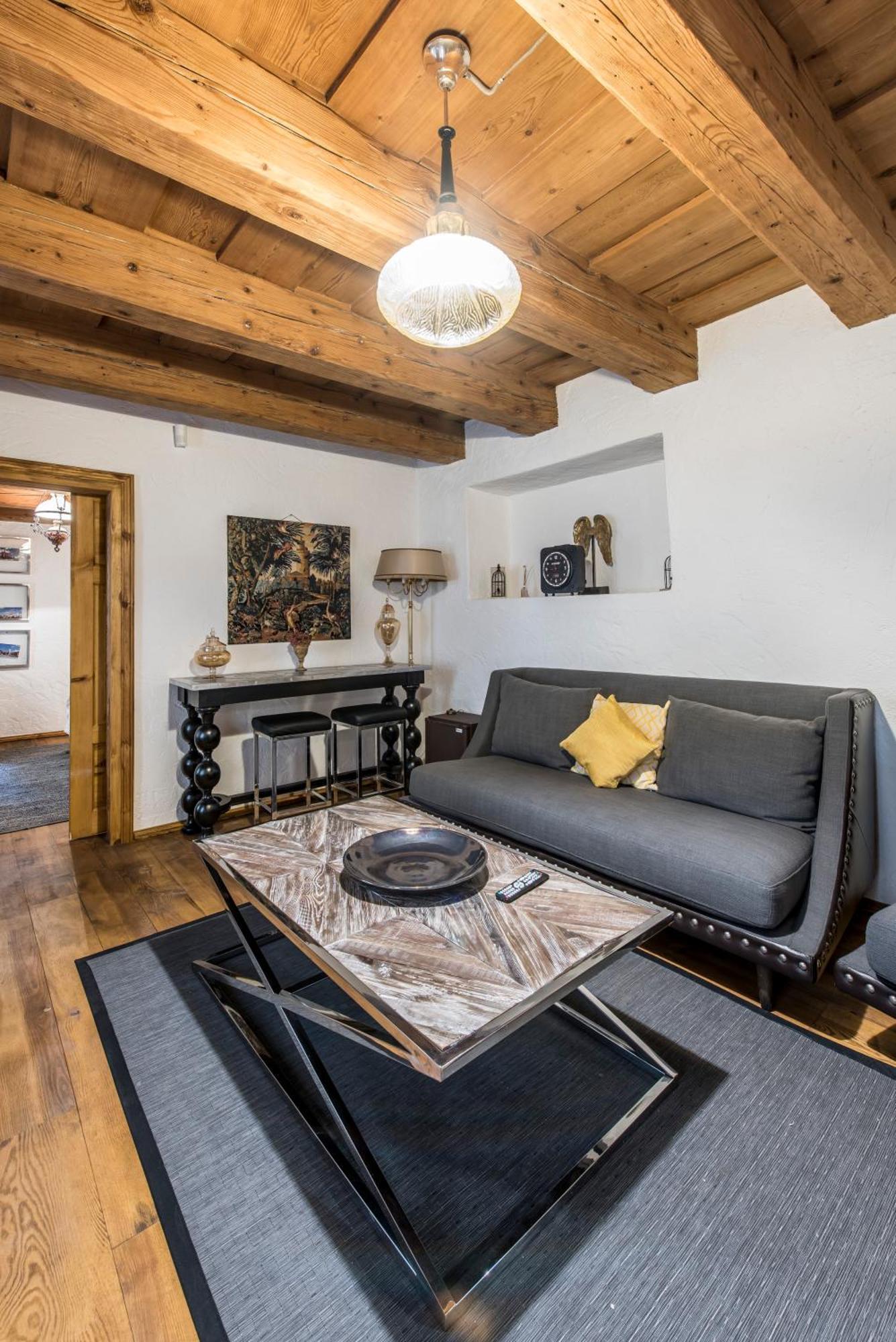 Aparthotel Casa Veche Braşov Habitación foto