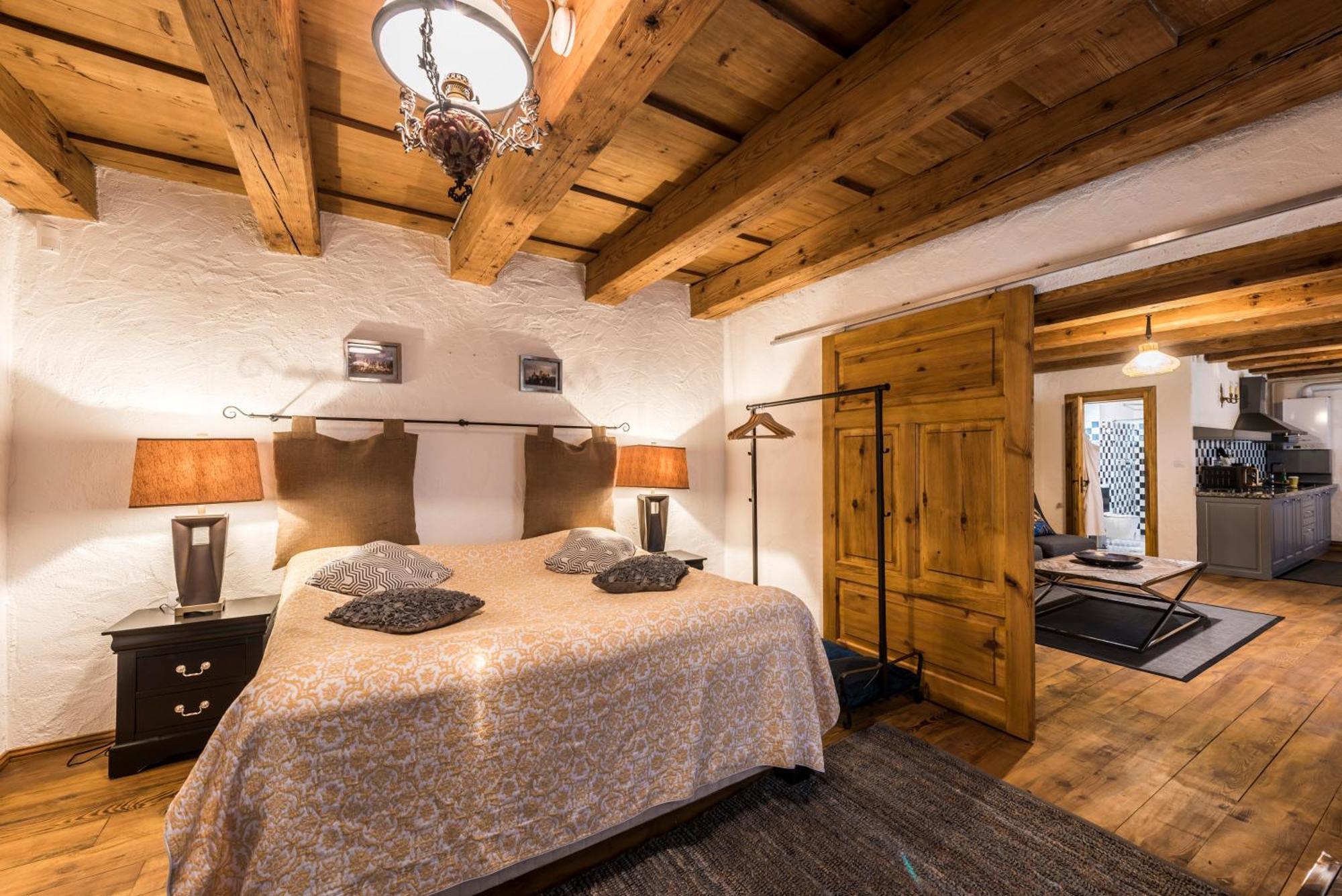 Aparthotel Casa Veche Braşov Habitación foto