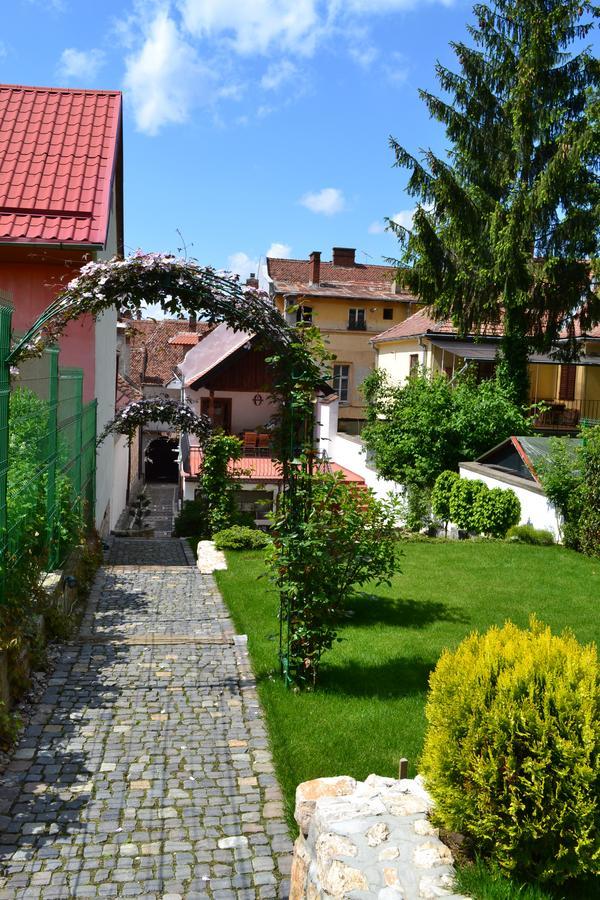Aparthotel Casa Veche Braşov Exterior foto