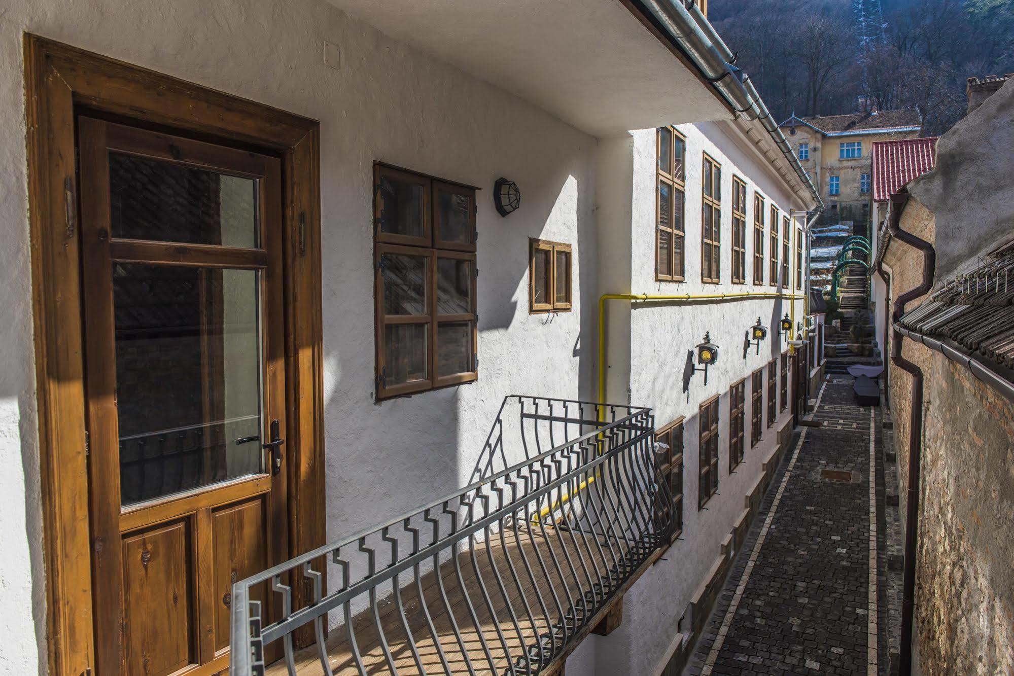 Aparthotel Casa Veche Braşov Exterior foto