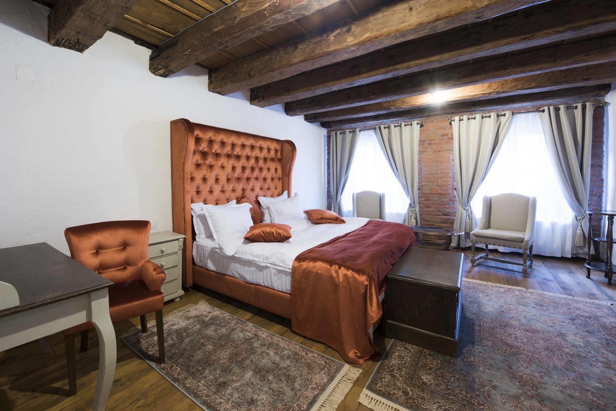 Aparthotel Casa Veche Braşov Exterior foto